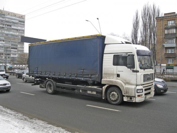 Для грузовых перевозок по Украине будет введена "электронная накладная"