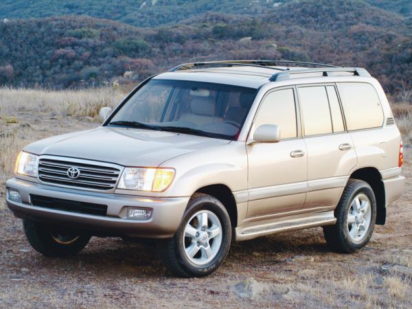 Toyota Land Cruiser 100 (1998-2007): вседорожник старой закалки