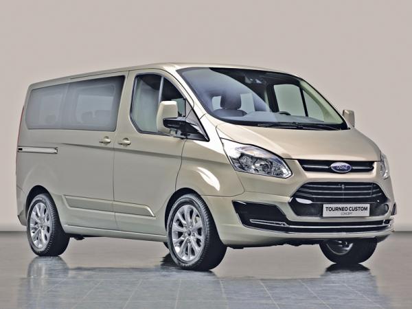 Ford Tourneo: стильный минивэн