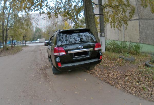 Киевских автовладельцев хотят обязать платить по 10 грн за парковку