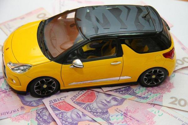 Нардепы зарегистрировали еще один вариант налога на роскошные автомобили