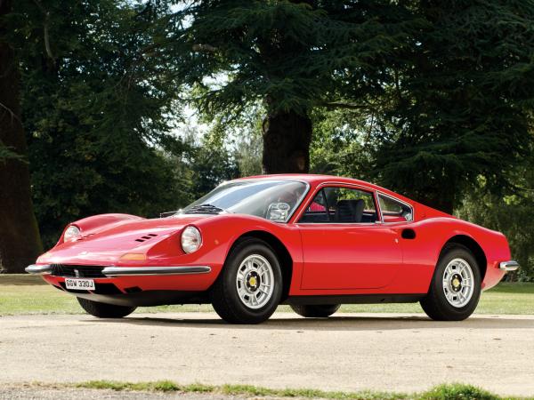 Ferrari Dino выпускали в 60-70-х годах