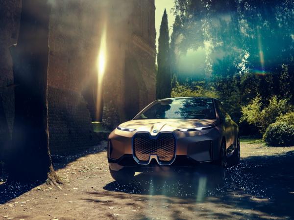 BMW Vision iNEXT: предвестник нового вседорожника