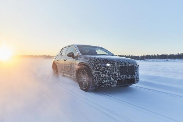 BMW тестирует электрический вседорожник