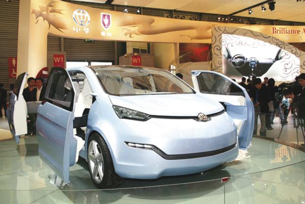 Brilliance Electric Vehicle Concept может быть оснащен одним либо двумя электромоторами