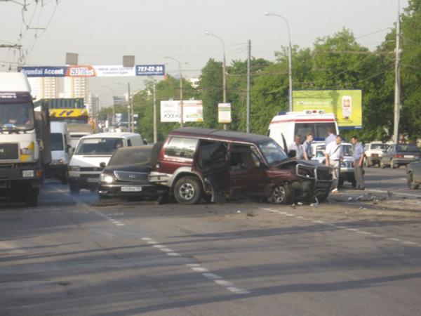 Аварии на дороге – одна из причин пробок