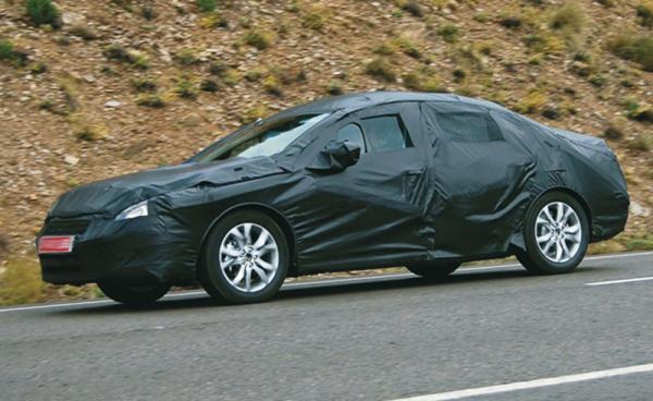 Peugeot 408: дорожные испытания