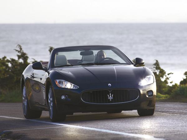 Maserati GranCabrio: кабриолет для больших путешествий