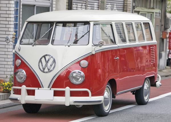 Volkswagen Transporter – 60 лет