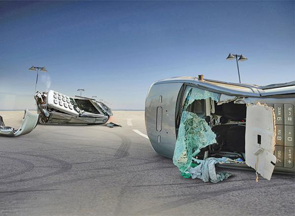 SMS за рулем – причина 6 тыс. аварий
