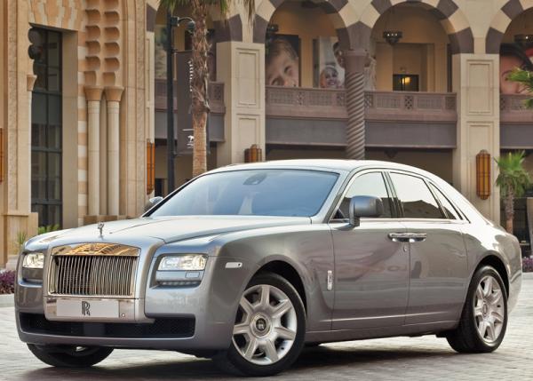 Rolls-Royce благодаря выходу на рынок модели Ghost увеличил объемы продаж на 146 процентов