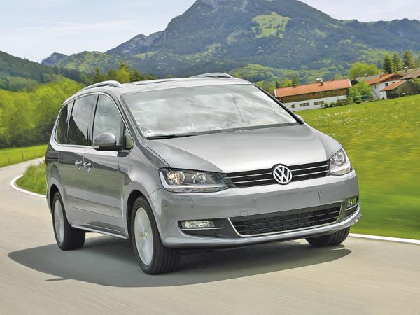 Volkswagen Sharan: мини-вэн для большой семьи