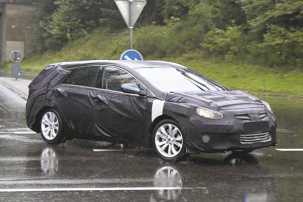 Универсал Hyundai Sonata 2012 модельного ряда