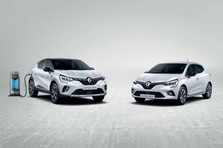 Renault Clio и Captur стали гибридами