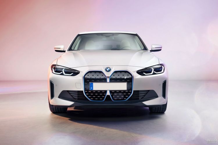 BMW i4: первенец в новом «семействе»