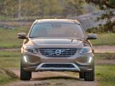 Капот и боковины Volvo XC60 выполнены рельефными