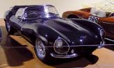 1957 Jaguar XKSS, один из 16 существующих, построен на шасси гоночного Jaguar D-Type