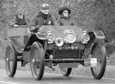 Модель Lanchester 1903 года с кузовом "тонно" считается одной из самых характерных для изобретателя и остается любимой и у современных автомобилистов