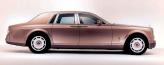 Лимузин (limousine) Rolls-Royce Phantom. Главное отличие от кузова седан – застекленная перегородка, отделяющая пассажирский салон от места  водителя.