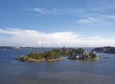 Одним из захватывающих моментов водного мини-круиза станут финские города, разбросанные по небольшим островкам, соединенных мостиками или паромными переправами