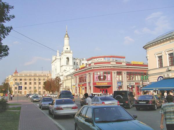   Одностороннее движение введут на 13 улицах Подольского района