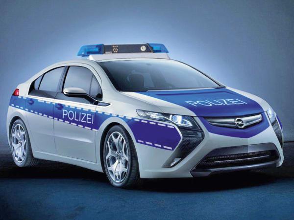 Opel планирует продать электрический Ampera полиции