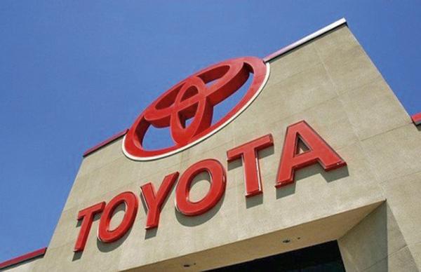 Toyota будет выпускать автомобили на солнечной энергии