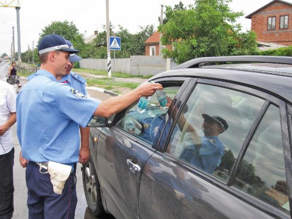 ГАИ Харьковской области оказывает помощь водителям