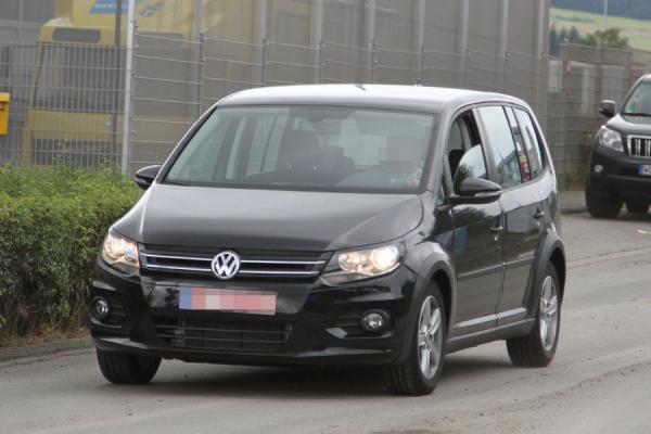Volkswagen Touran проходит последние тесты