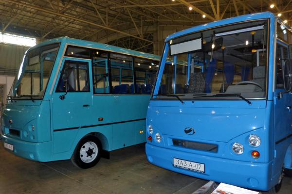 ЗАЗ начал выпуск автобусов на Мелитопольском моторном заводе