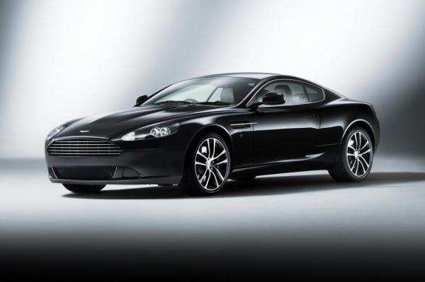 Aston Martin тестирует новый суперкар