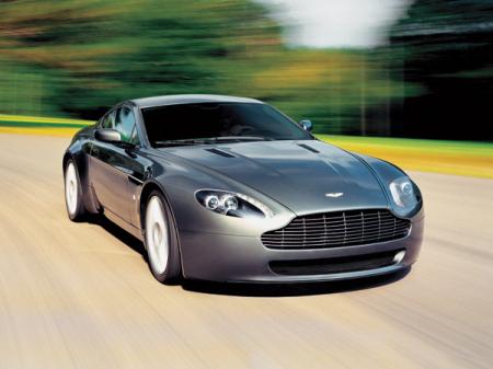 Aston Martin V8 Vantage: британский джентльмен