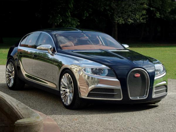 В Bugatti снова задумались о седане