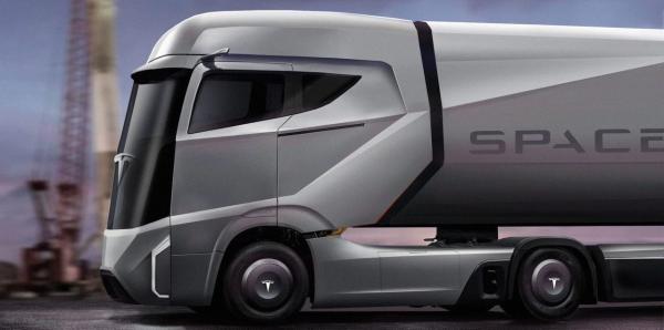Tesla представит первую грузовую модель