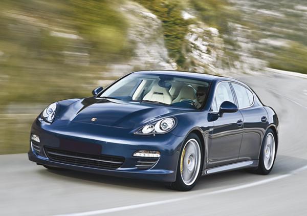 Porsche Panamera начнут продавать в сентябре