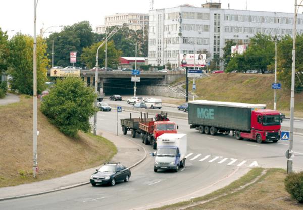 Киев. Изменят правила въезда грузовиков