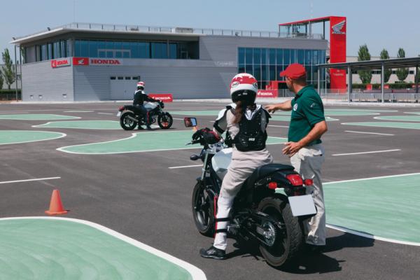 Honda открыла Институт безопасности мотоциклистов