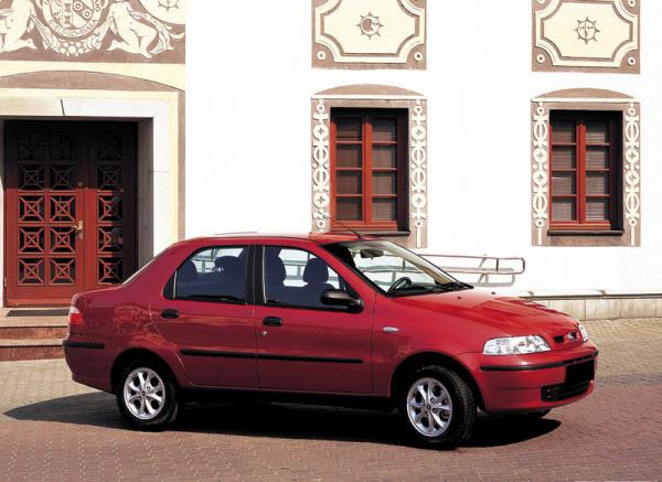 Fiat Albea (2002-2005): типичный бюджетный вариант