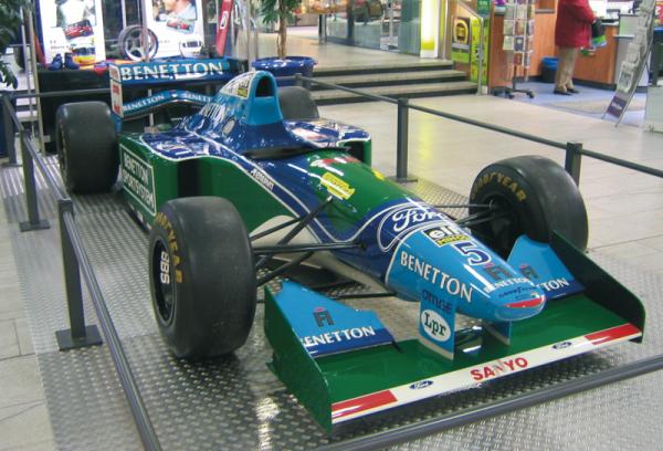 Benetton B194: чемпионский болид Михаэля Шумахера выставлен на продажу