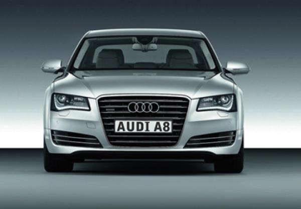 Audi A8: новый глава семейства