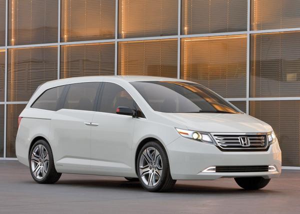 Honda Odyssey Concept: ставка на вместительность и экономичность