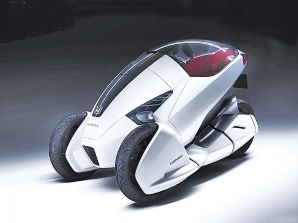Honda 3R-C – симбиоз электромобиля с мотоциклом