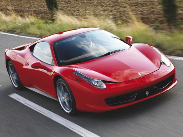 Ferrari 458 Challenge получит более мощный двигатель, а его массу снизят