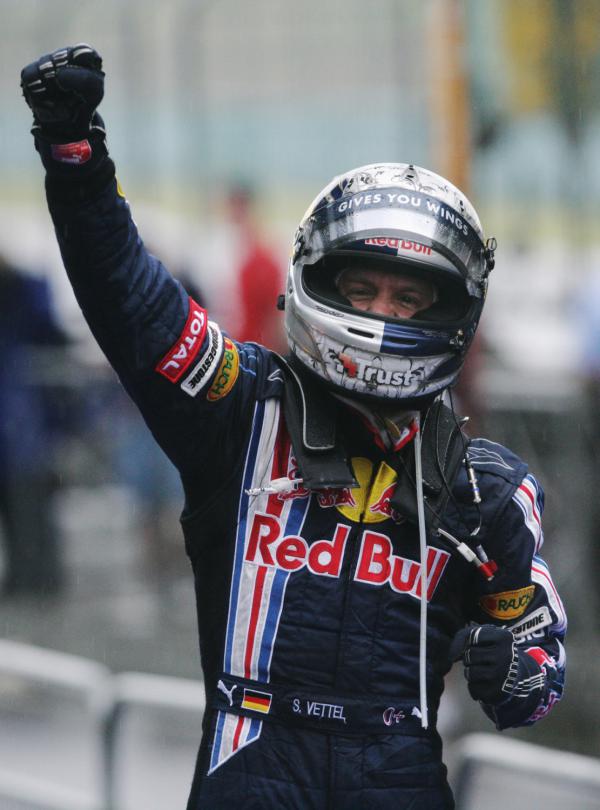 Формула-1:   Себастьян Феттель побеждает в Гран-при Европы