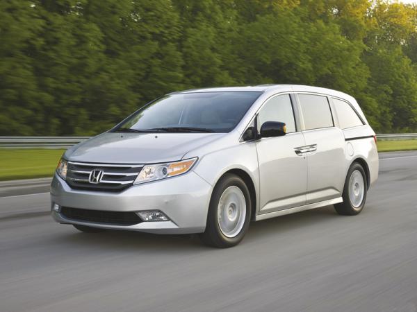 Honda Odyssey: автомобиль для большой семьи