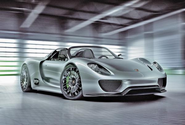 Гибридный Porsche 918 Spyder появится в 2013 году