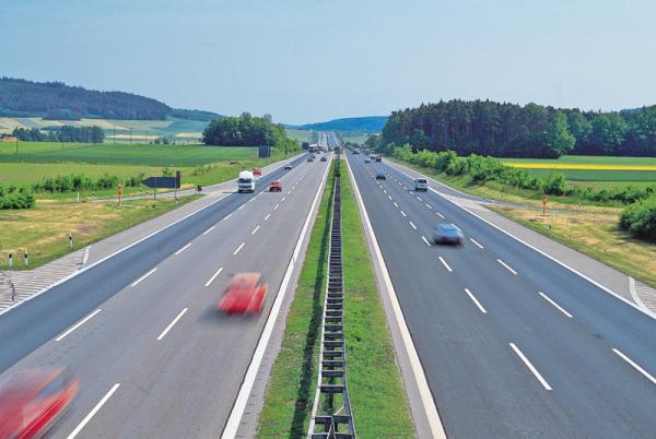 В 2011 году отремонтируют 1000 км дорог