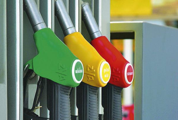 По мнению чиновников, внезапные проверки должны улучшить качество бензина