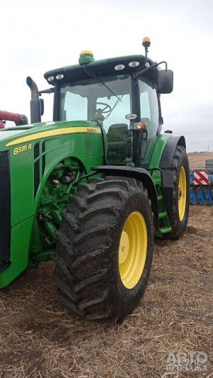 John Deere 8335 R R Трактор колесный 2013 г.в John Deere 8335 R R Трактор колесный 2013 г.в